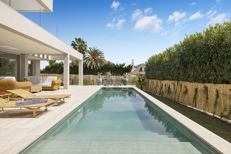 Foto c132b1f8-c1e8-4964-8fc3-89f53ffb16e8. Casa con parcheggio piscina in San Pedro de Alcántara Pueblo Marbella