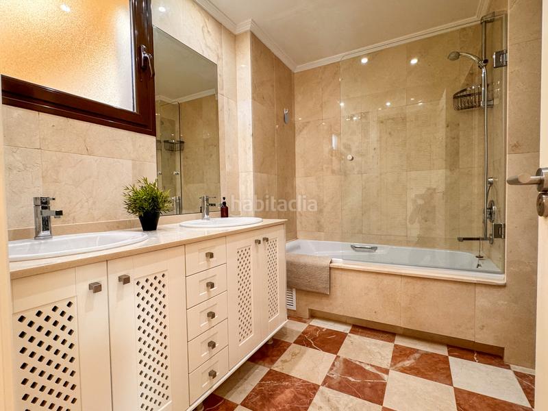 Foto 2799534e-2727-4aa2-a735-f61f27dbbcb2. Piano terra con parcheggio piscina in puerto de Sotogrande-la marina Sotogrande