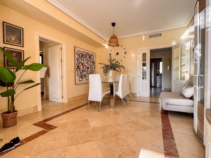 Foto 68df2358-c10b-4d1e-ba18-400b86b28987. Piano terra con parcheggio piscina in puerto de Sotogrande-la marina Sotogrande