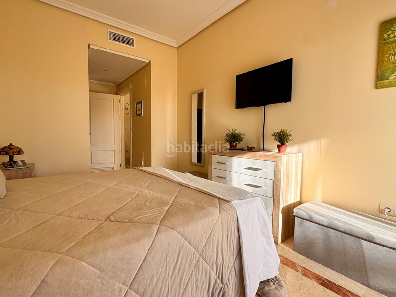 Foto 9cc9fbf9-5760-4022-82af-ac0868ba6074. Piano terra con parcheggio piscina in puerto de Sotogrande-la marina Sotogrande