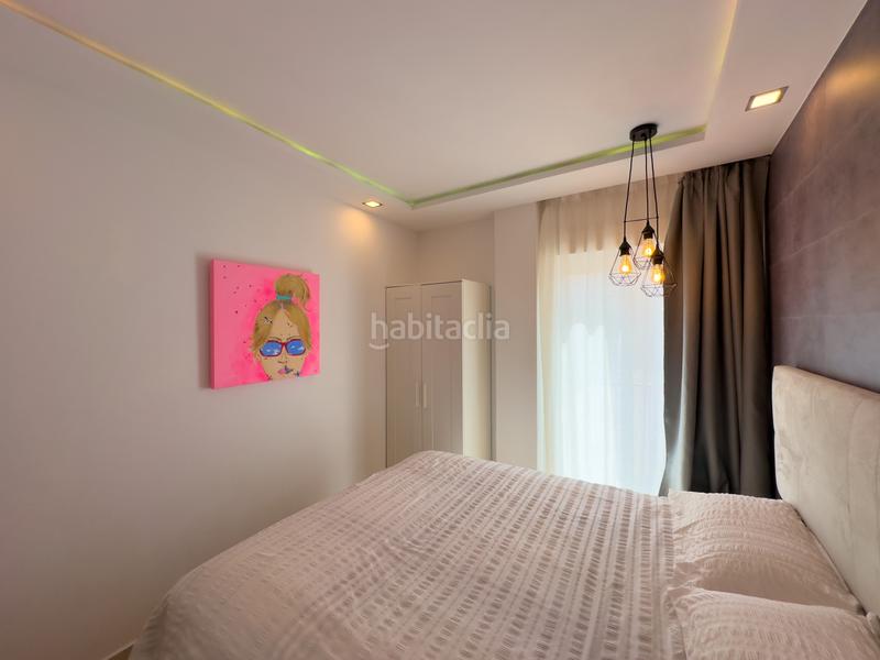 Foto 8e799141-45b2-4f8c-b402-b1cd97c3b86a. Miete zweistöckige wohnung mit parking pool in Zona Centro Comercial Torrequebrada Benalmádena