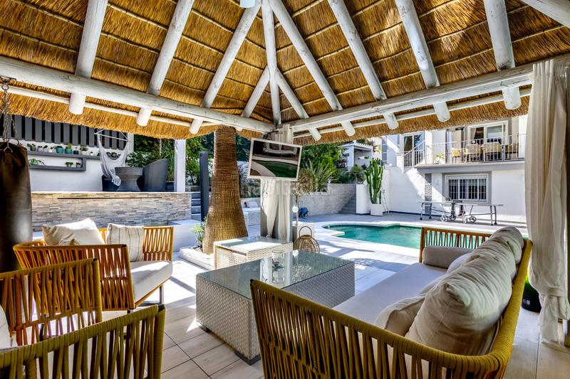 Foto 0ff6a6dc-2d68-4615-afe5-54bc88303a2f. Casa amb calefacció aparcament piscina a Coín