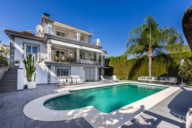 Foto 4d318320-105f-433a-8f3d-59e197d02e53. Casa amb calefacció aparcament piscina a Coín