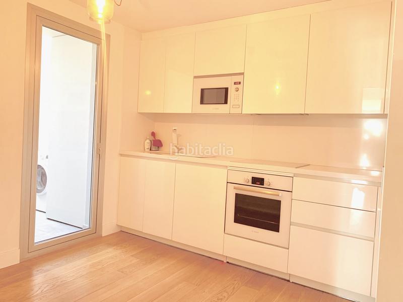 Foto 3404d128-75fd-4e5e-b97d-ede8c75823bc. Lloguer apartament amb aparcament piscina a El Faro de Calaburra - Chaparral Mijas