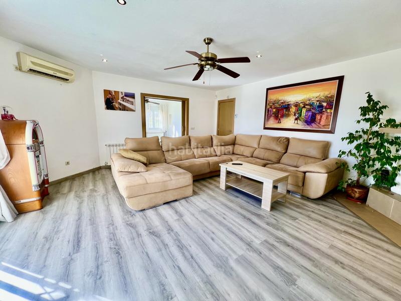 Foto ccf85c57-d74e-4fbf-bc3c-652059d21698. Chalet mit heizung parking pool in Felix