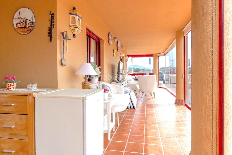 Foto 8a0f41a4-42c1-42f3-9240-e2d0f42d21f9. Apartament amb aparcament piscina a la cala Mijas Mijas