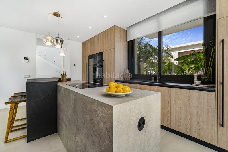 Foto 91664783-bb48-4d13-9ed7-3c5f85c1c3ea. House with parking pool in Puente Romano Marbella