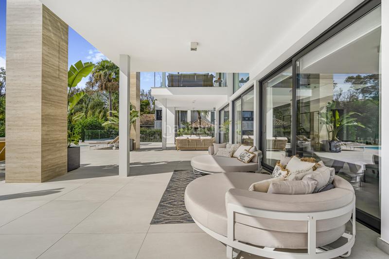 Foto df1a33e8-e1b6-4f0d-af92-c5a7964fb08a. House with parking pool in Puente Romano Marbella