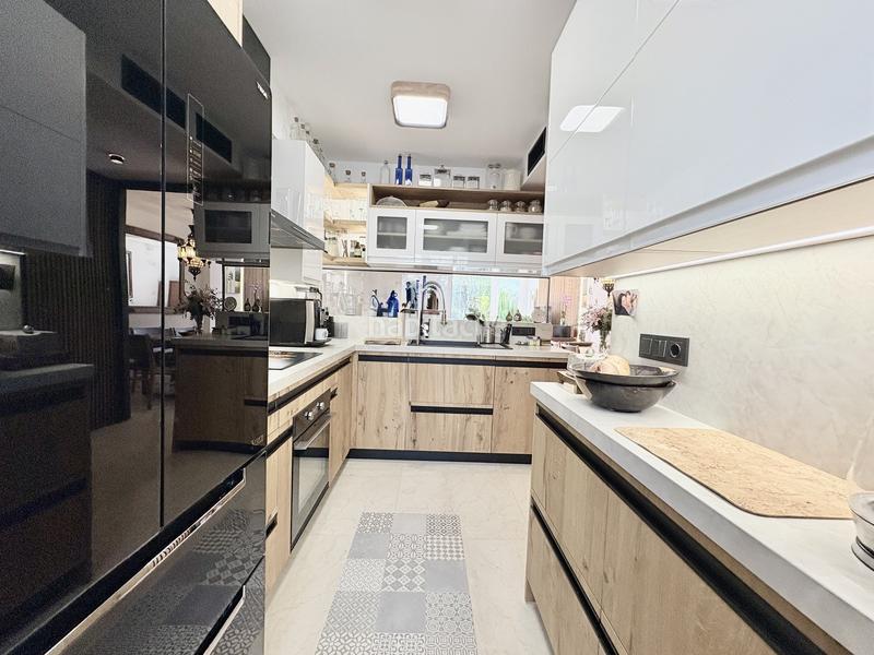 Foto 665853d5-7362-4e13-9c4f-2bf9a3e63e4f. Maison jumelée avec parking piscine dans bahía de Marbella Marbella