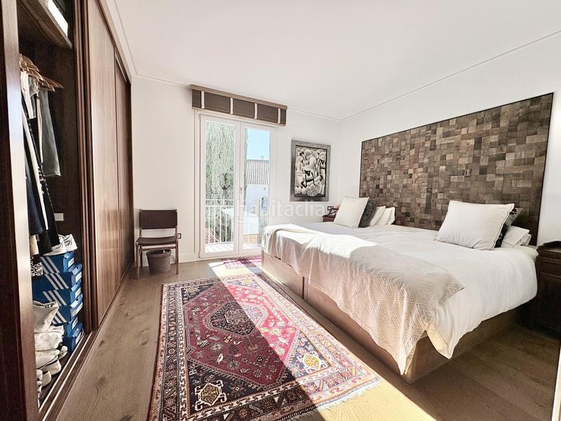 Foto 672e1f42-ddcf-44ed-89e7-ad11564866c5. Maison jumelée avec parking piscine dans bahía de Marbella Marbella