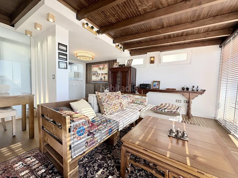 Foto 9f75f9ea-9b4f-462b-a0a8-ba854d8f5d7a. Maison jumelée avec parking piscine dans bahía de Marbella Marbella