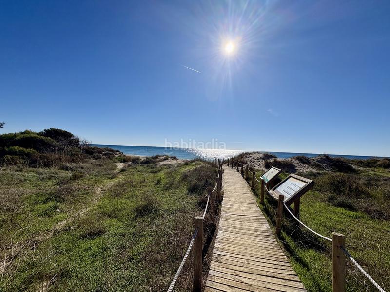 Foto d6d5cbe6-815d-4bad-a5d0-3e2cb4d378ae. Maison jumelée avec parking piscine dans bahía de Marbella Marbella
