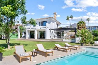 Maison à Nueva Andalucía centro