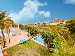 Casa a Mijas Golf. Villa con vistas al mar en mijas golf