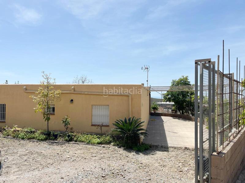 Foto 5e9e9fae-ce22-49c1-9dee-015c7157a976. Terreno residencial vicar parcela de 2.073 m2 casa de 122 m2 en Vícar