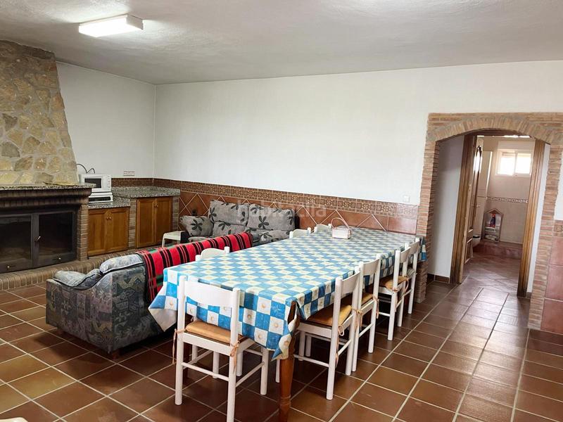 Foto 95ae6e58-56a9-4ae6-a27e-687a6d4a0040. Terreno residencial vicar parcela de 2.073 m2 casa de 122 m2 en Vícar