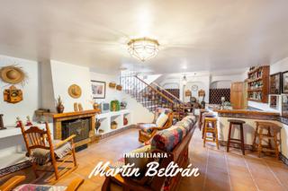 Chalet à Aguadulce Norte. Diseño, amplitud y calidez en el corazón de aguadulce