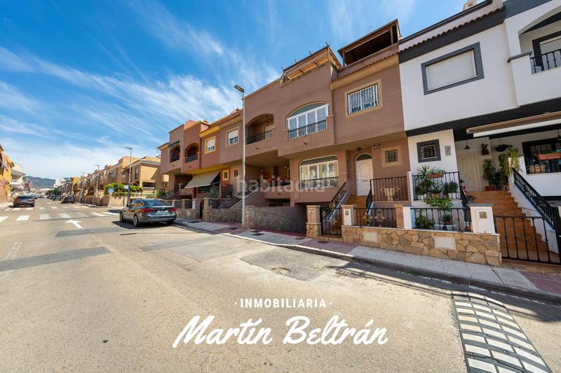 Foto 7b25c82d-61c1-4ea2-8daf-68cdffb642ce. Casa adosada aguadulce adosado 281 m2 const. con estilo y confort a un paso del mar en Roquetas de Mar
