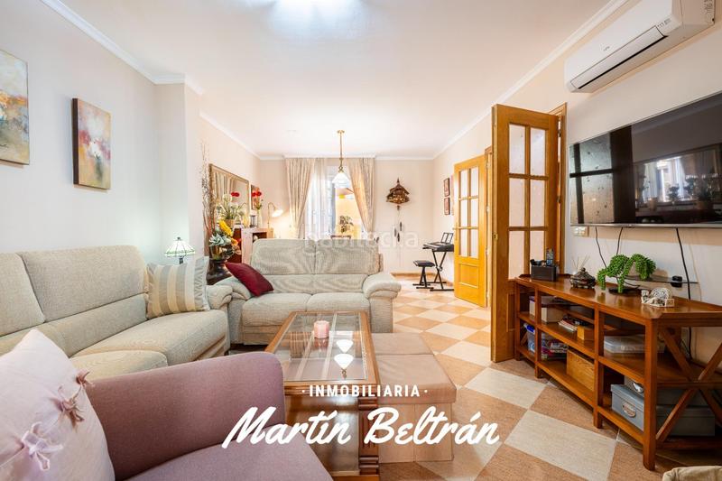 Foto b8fd16d7-ec1f-435a-b41f-c1ae7df34e23. Casa adosada aguadulce adosado 281 m2 const. con estilo y confort a un paso del mar en Roquetas de Mar
