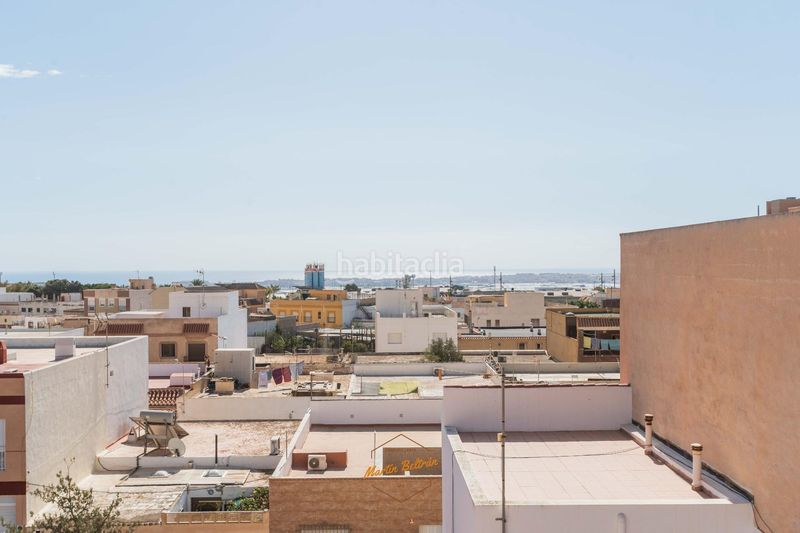 Foto 53ffabc0-d040-4b50-bf42-13460a75951e. Casa a Las Cabañuelas Vícar