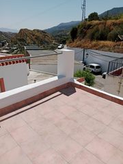 Casa en Canjáyar. Chalet adosado reformado en canjáyar  listo para entrar a vivir