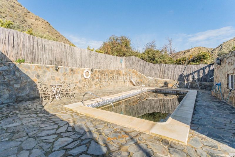 Foto b878c53f-2da7-4062-9443-6c9ff3852a9a. Casa con piscina in Canjáyar