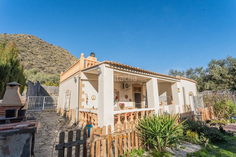 Foto c7b85f1b-480f-4c1d-8fe9-25ef9a74da5c. Casa con piscina in Canjáyar