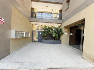 Flat in San Luis. Zona alcampo  piso tipo dúplex  con plaza de garaje, trastero y