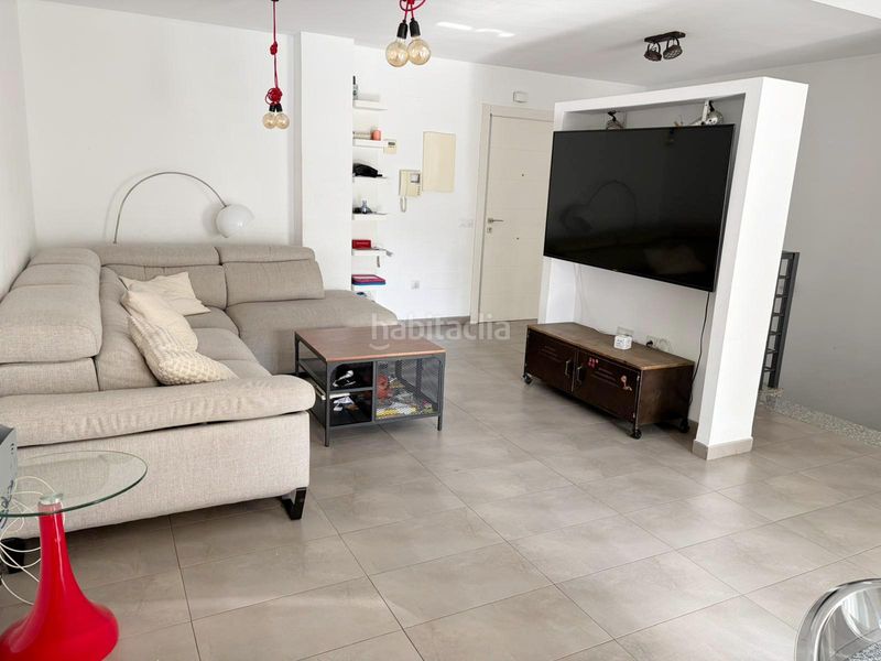 Foto 2df632aa-fb06-41d8-9bdf-468a88f56c73. Pis amb aparcament piscina a San Luis Almería