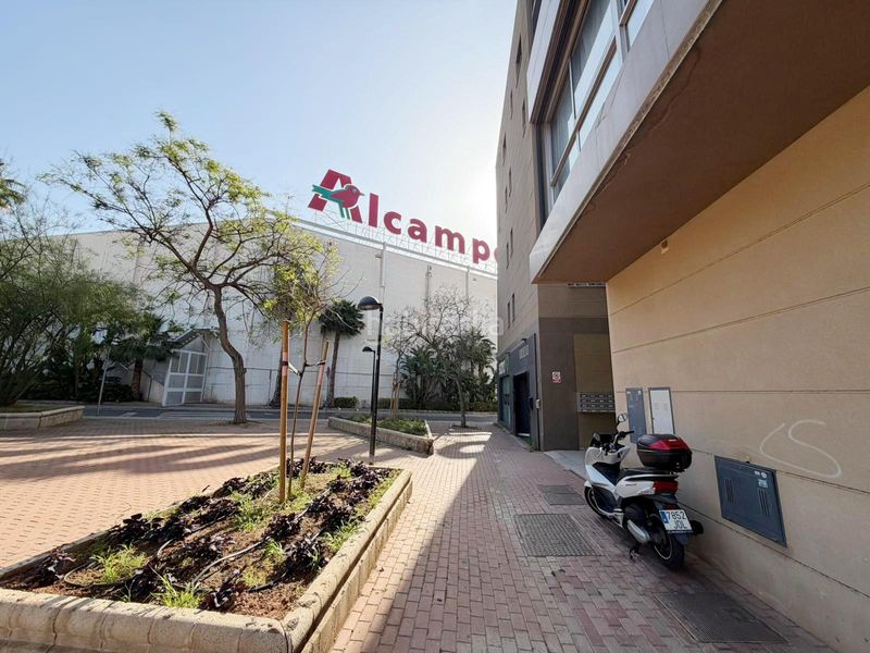 Foto b70329db-4e4c-4711-9fa5-2683a280cec4. Pis amb aparcament piscina a San Luis Almería