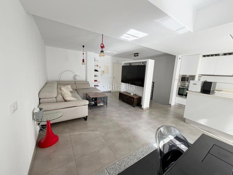 Foto df228418-b1c4-43fa-aae2-8e1b9549aba1. Pis amb aparcament piscina a San Luis Almería