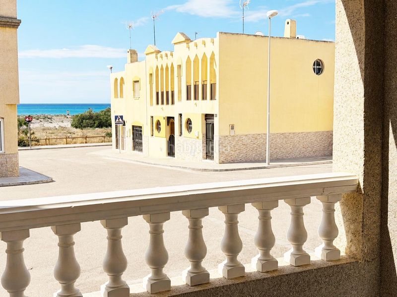 Foto 0da44464-845b-4c96-940f-f55f01295534. Dúplex amb aparcament piscina a Retamar Almería