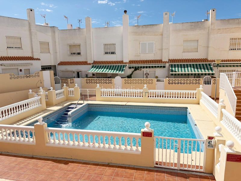 Foto 9f5c2cb7-4dd5-4662-8b58-210f8d3fdfe5. Dúplex amb aparcament piscina a Retamar Almería