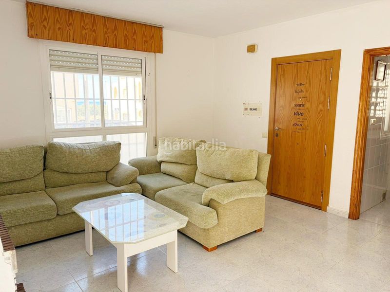 Foto c004bb2f-5f5c-4554-9582-734fc75809bb. Dúplex amb aparcament piscina a Retamar Almería