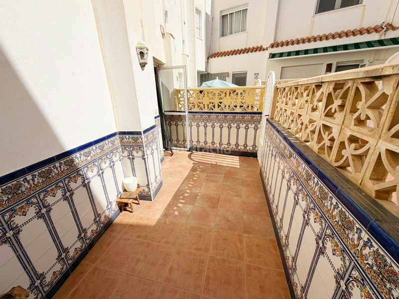 Foto d4553789-c893-49cf-8f35-d01e8ed580f8. Dúplex amb aparcament piscina a Retamar Almería