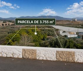 Terreno residencial en Rioja. Rioja  parcela rústica de 3.755 m2 completamente vallada y actua