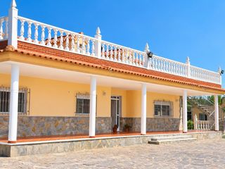 Bauernhof in Tíjola. Tijola casa de 265 m2  38 m2 de porche  109 m2 de almacenes con