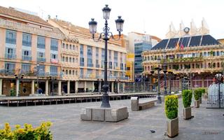 Location Local commercial à Centro - Plaza Mayor. Disponemos de varios locales en pleno centro, en las calles más