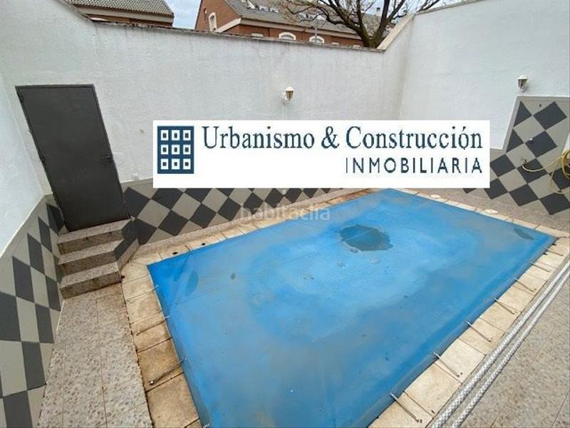 Foto 184ebb14-0f47-4128-bb42-4ac43ab72e91. Chalet con riscaldamento parcheggio piscina in Ciudad Jardín Ciudad Real