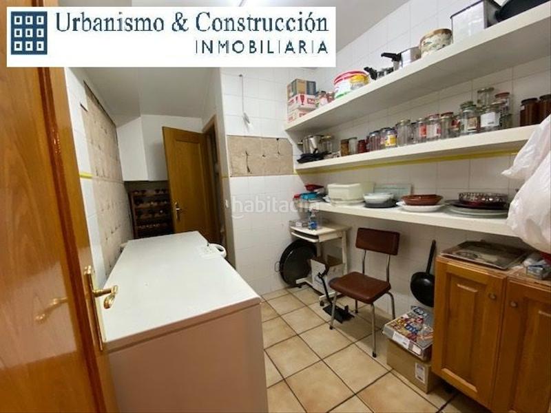 Foto 649a9d84-7495-4f4a-940c-dbc476220582. Chalet con riscaldamento parcheggio piscina in Ciudad Jardín Ciudad Real