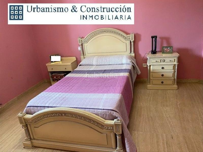 Foto 81c5e8ae-0b9a-43ec-882a-1365adb2a6dd. Chalet con riscaldamento parcheggio piscina in Ciudad Jardín Ciudad Real