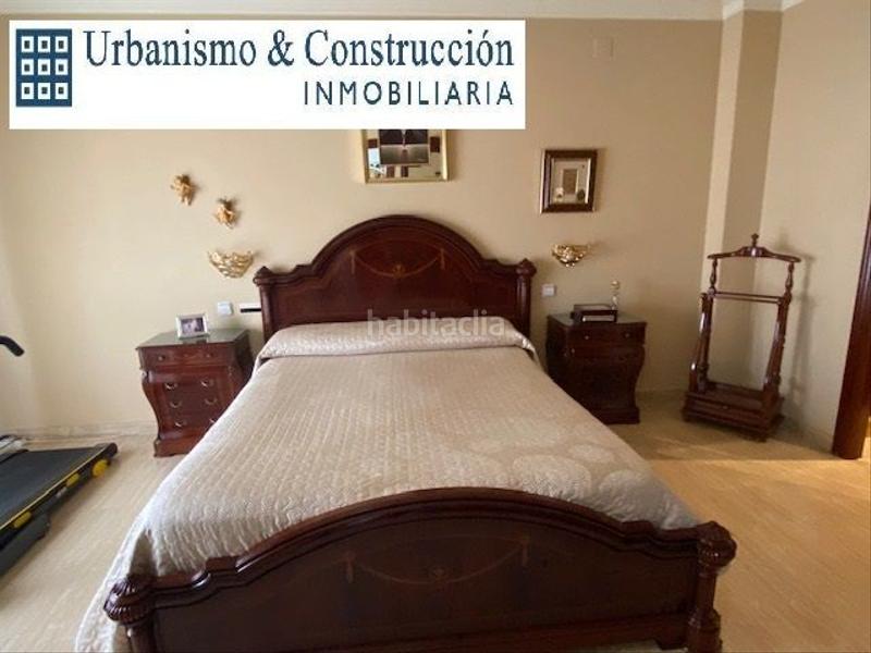 Foto 9cf28895-1d39-4315-a2ea-ddb3cfaa0ff1. Chalet con riscaldamento parcheggio piscina in Ciudad Jardín Ciudad Real