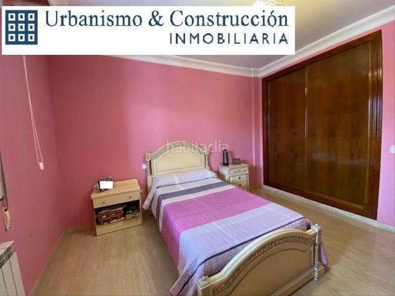 Foto a250b11b-93d4-412d-996b-4d298b11597e. Chalet con riscaldamento parcheggio piscina in Ciudad Jardín Ciudad Real