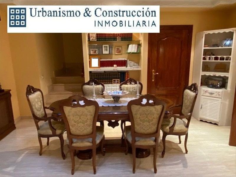 Foto afbab203-169d-47ff-81c1-1af25a44e130. Chalet con riscaldamento parcheggio piscina in Ciudad Jardín Ciudad Real