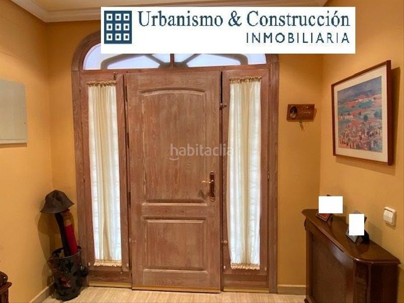 Foto e24d9cae-107d-4f94-b254-6ca86d524283. Chalet con riscaldamento parcheggio piscina in Ciudad Jardín Ciudad Real