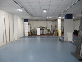 Lloguer Local Comercial a Centro - Plaza Mayor. Se alquila local de 400m2  en pleno centro de ciudad real.