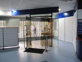 Location Local commercial à Centro - Plaza Mayor. Se alquila local de 400m2  en pleno centro de ciudad real.