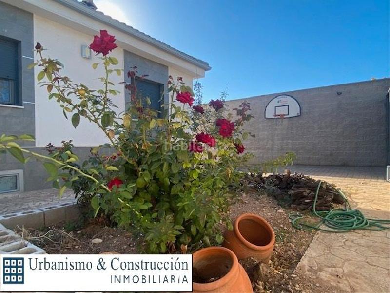 Foto bfae2392-882f-4c1e-92b7-ff8622ebad0e. Chalet en Ciudad Jardín Ciudad Real