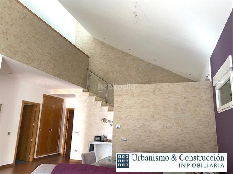 Foto db4712f2-f072-4b9b-ad4f-85905f882397. Chalet con riscaldamento parcheggio piscina in Ciudad Jardín Ciudad Real
