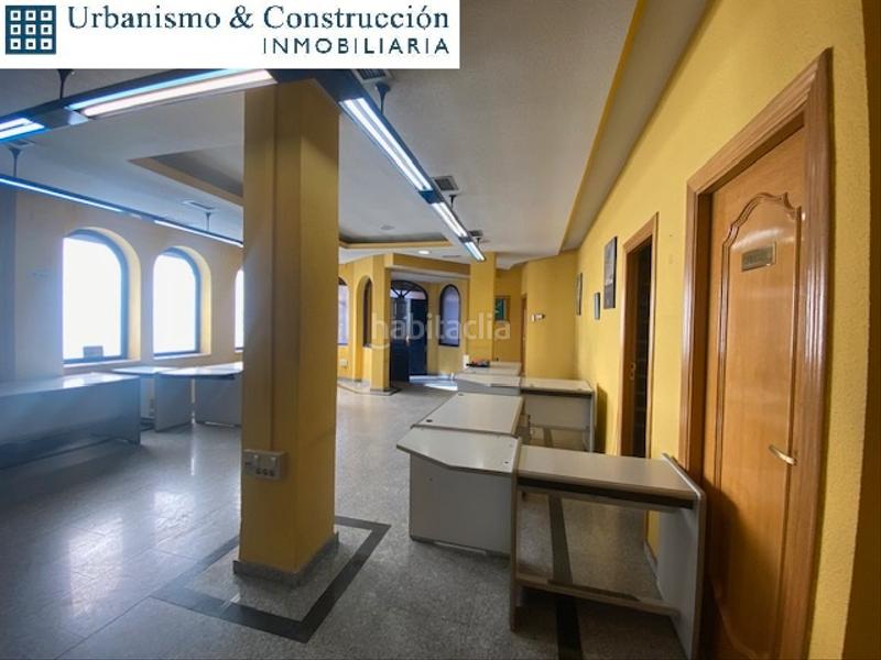 Foto c30969d8-f1fd-4bf2-ae23-d63439e377fb. Lloguer local comercial a plaza de la constitucion 19 a Ciudad Real